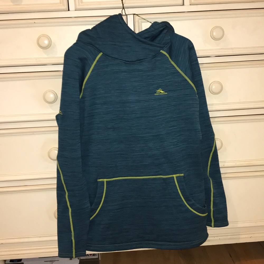 Sweatshirt